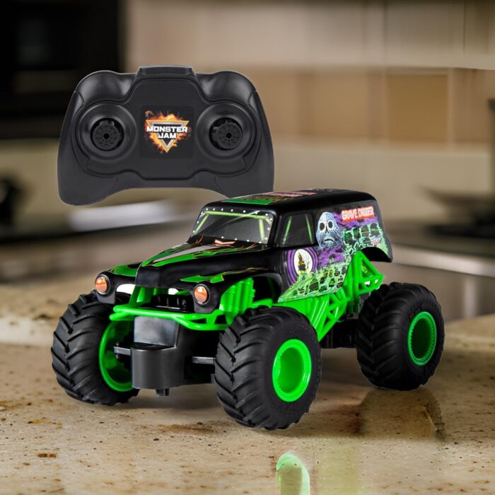 Monster Jam Truk Monster Remote Control Grave Digger Tersedia di Perang88